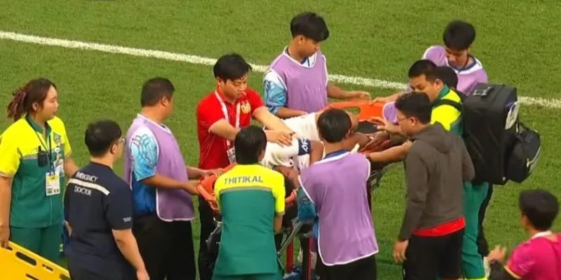 Lào - Đội Trưởng Gãy Chân, Nhận Thẻ Đỏ Trước Malaysia 2 Lào không còn cơ hội đi tiếp ở SEA Games 33