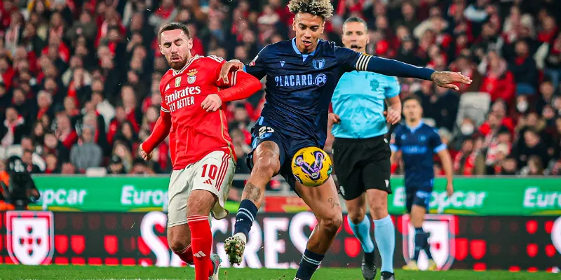 Soi Kèo Benfica Vs FC Famalicao - Lúc 03h45 Ngày 22/12 1 Phân tích phong độ đội Benfica vs FC Famalicao